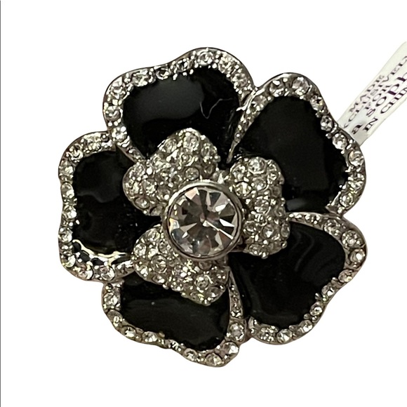 Lia Sophia Blooming flower ring SZ 9 black enamel silver finish NWT - Picture 3 of 8